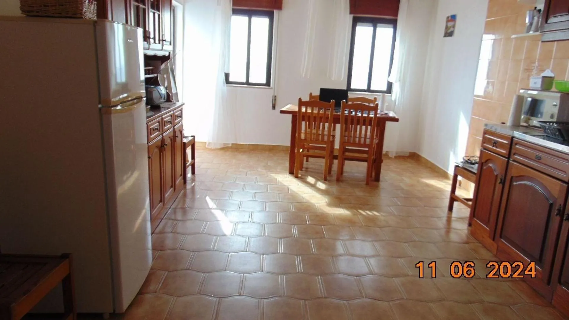 Wohnung In Quarteira Mit Balkon Und Meerblick Direkt An Strand Apartment