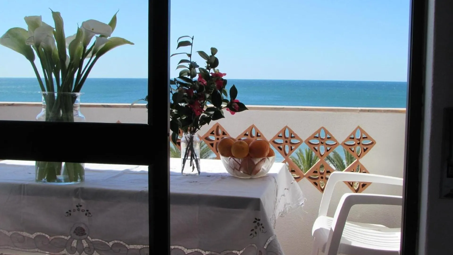 Wohnung In Quarteira Mit Balkon Und Meerblick Direkt An Strand Portugal